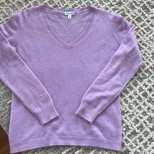 Cashmere v-neck sweater